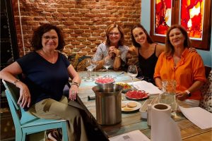 Cenas y comidas de grupos. Comer juntos: es posible en Madrid Centro